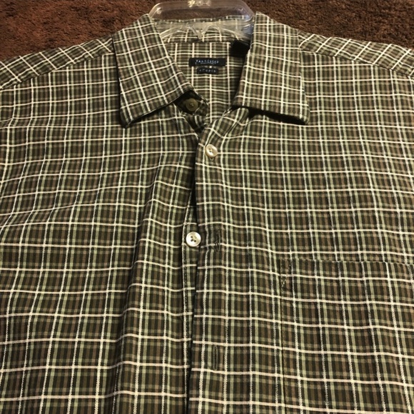 Van Heusen Set of 2 Men's Dress Shirts Size Large - Picture 6 of 7